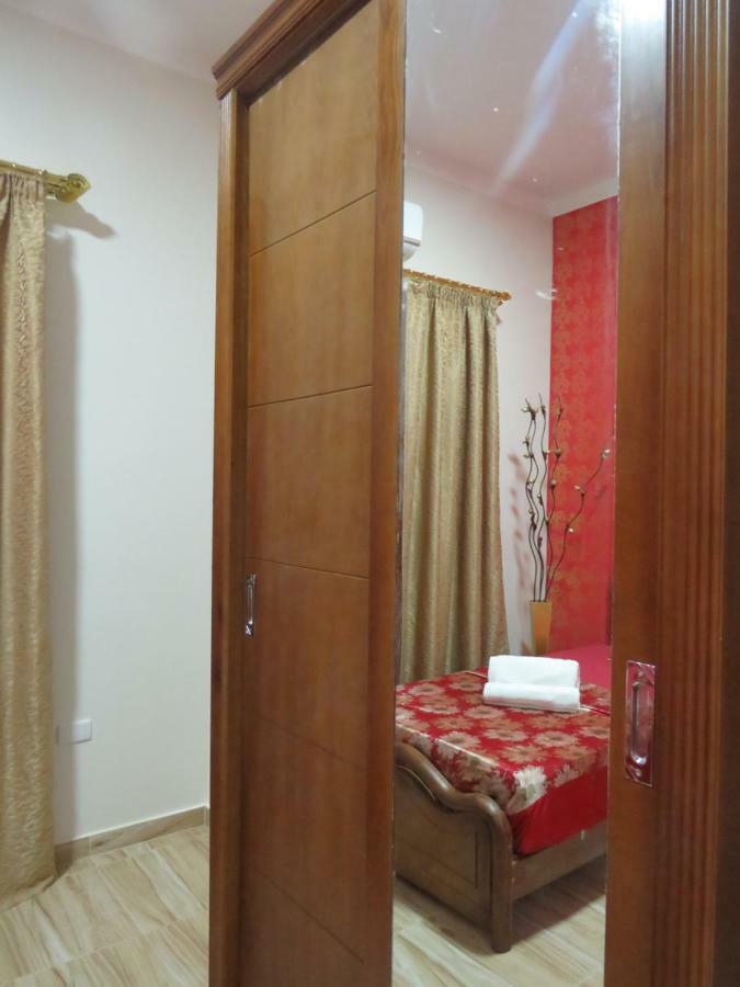 Apartments Yin Yang Redsealine Hurghada Exteriör bild